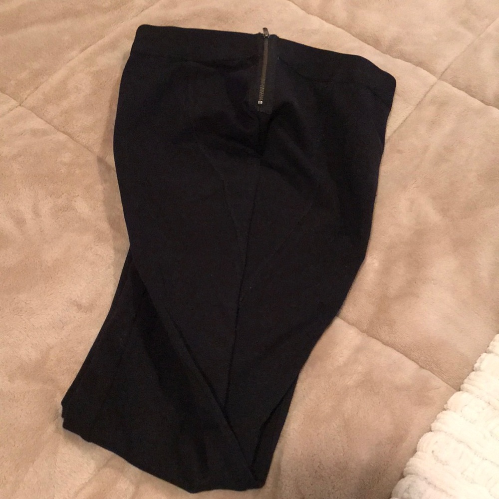Black leggings